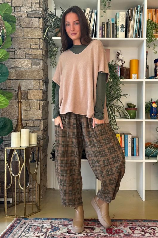 Heritage Needlecord Plaid Relaxed Barrel Pant Khaki & Camel
